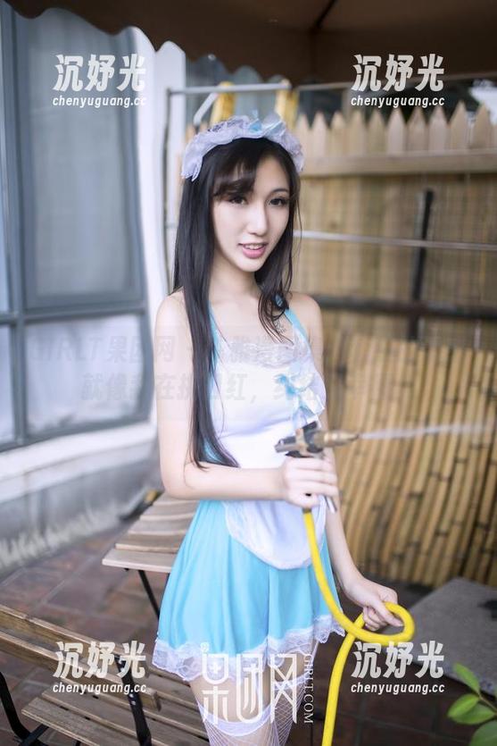 GIRLT果团网 - 陈雅漫图集：套装的诱惑就像我在挑口红，纠结又幸福。