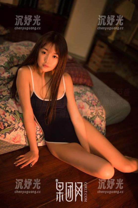 GIRLT果团网 - 黄歆苑在线发布万圣节盛况，高清画面身临其境，鬼怪撞脸也不是问题！