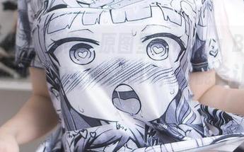 别说我没警告你，原图里的Hana Bunny和她的小红内衣Kobeni，可能会让你晕！