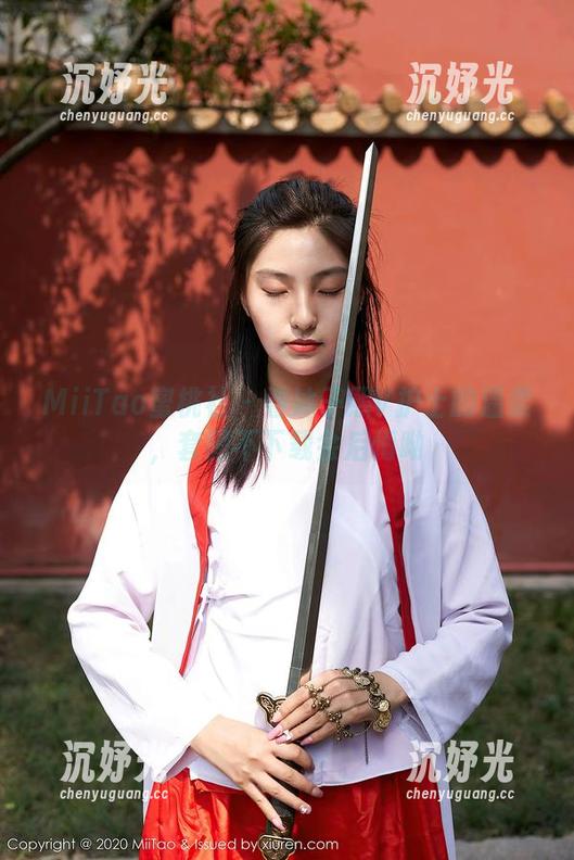 MiiTao蜜桃社 - 看沐子熙V护士的温柔，套图不下载会后悔呦