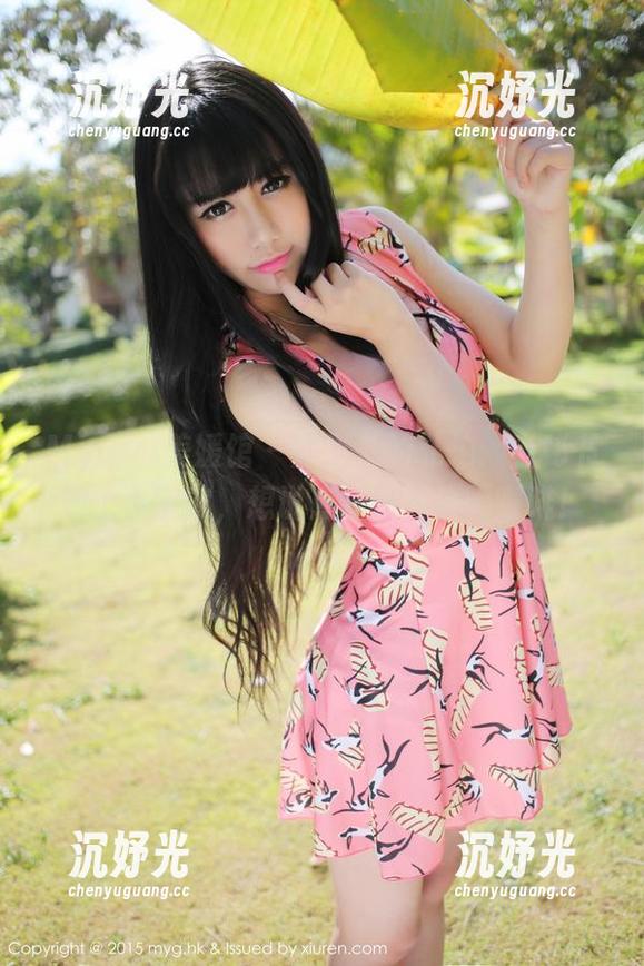 MyGirl美媛馆 - 唐琪儿的私拍：当秘书遇上小宇宙，想说点啥却只会喝咖啡！