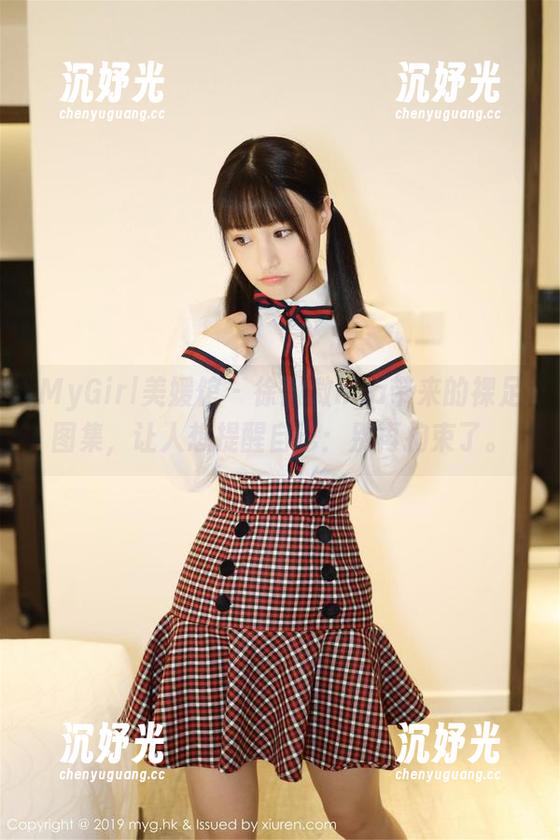 MyGirl美媛馆-徐微微mia MyGirl美媛馆 - 徐微微mia带来的裸足图集,让人想提醒自己:别再拘束了。