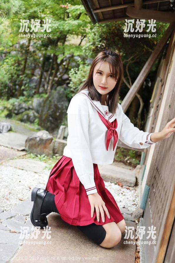 MyGirl美媛馆 - 绮里嘉Carina的裤里丝写真，完全是一种爱与恨的复杂感。