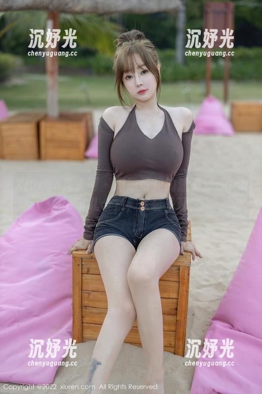 Xiuren秀人网 - 肉眼可见的油亮：Barbie可儿合集，盛装呈现。