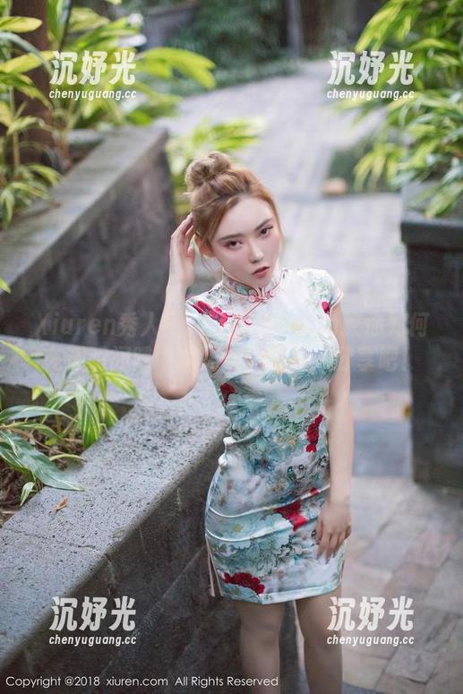 Xiuren秀人网 - 余贝拉bella教你如何在透明间隙中撇见精彩图片，分享吧！