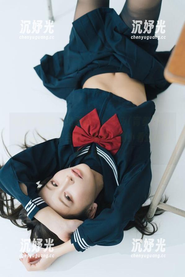 有空来瞧瞧，免费的“いくみ(育美)Fantia-2020年合集”照片，别小看这份年终大礼。