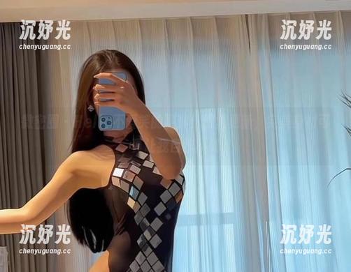 微密圈 - Hello不爱笑的赛琳！图集更新，完美身材可真让我自愧不如