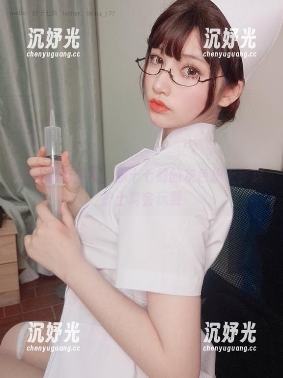 免费图包分享：你十七鸽的灰色护士，这护士真会玩耍