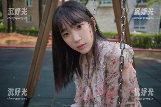就在想，姜仁卿(강인경)的圣诞资源会不会让我圣诞节也变得不那么孤单……