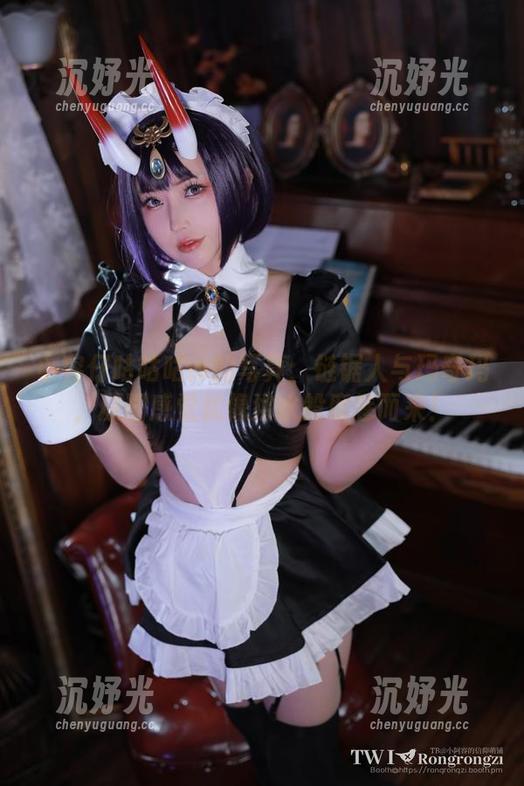 小容仔咕咕咕w的写真：链锯人与玛奇玛，原图感觉就像洪水般席卷而来！