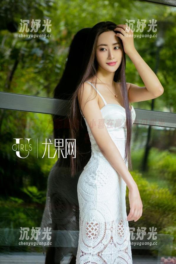 尤果网 - 炫酷眼镜，小喜在高清中闪耀光芒
