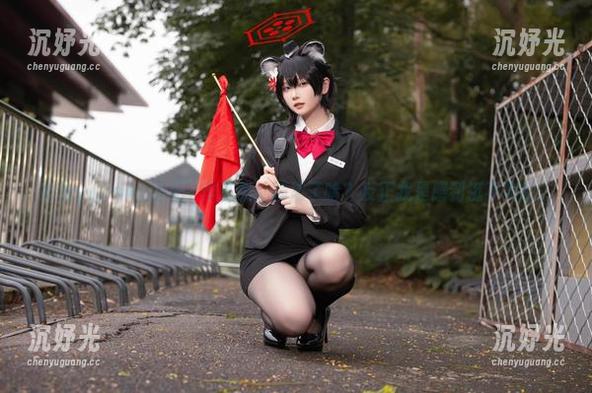 屿鱼yukako的妃咲作品集，精选了啥？反正我是感到挺不爽的。