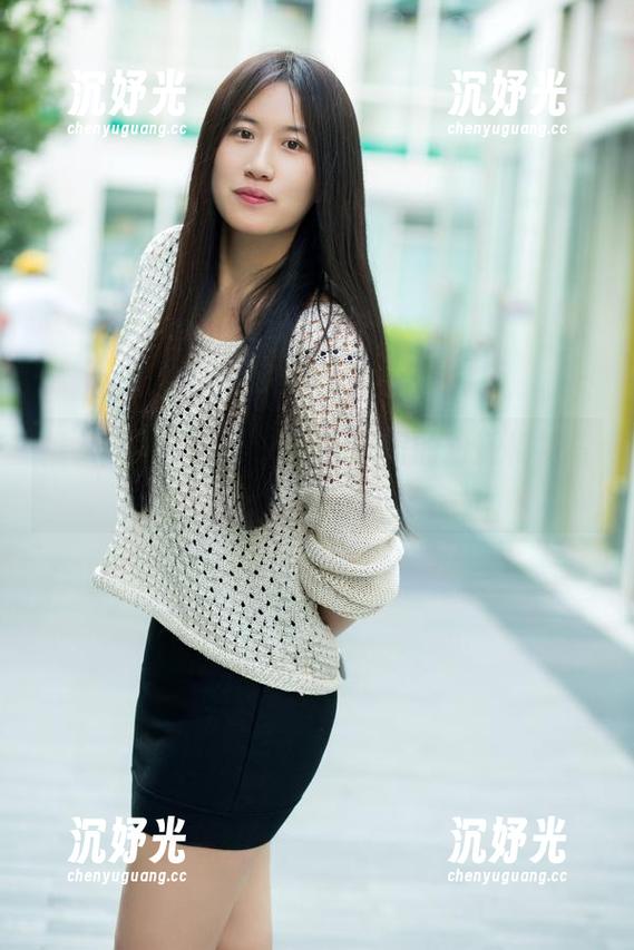 推女郎 - 在图库中探访娜露的粉嫩棉袜写真