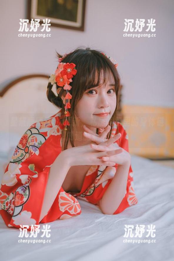 星黛鹿鹿i再次更新，私房图包里的身体链，想知道的点个赞！