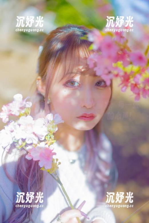 月城委员会与她的狐娘巫女图集：每一张都是“我辞掉上班去当巫女”的心声！