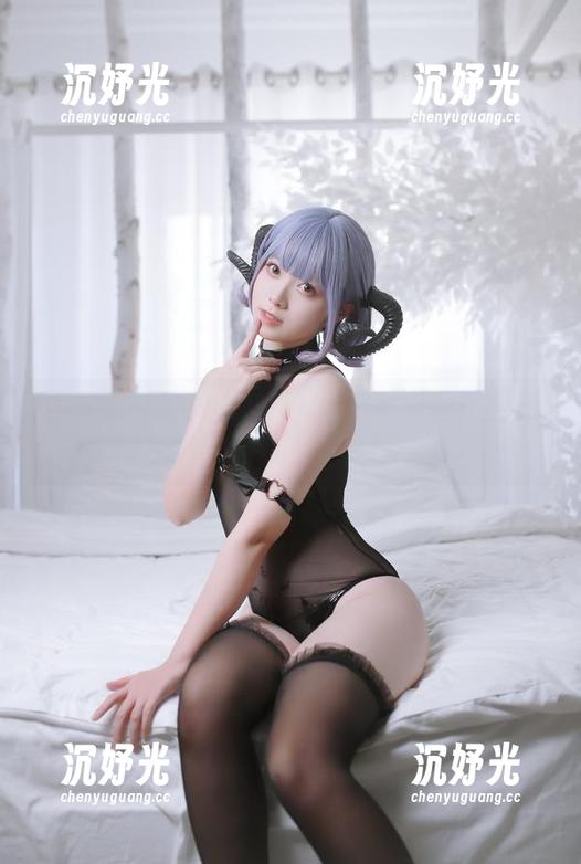你没看过的YaeMiko：朝雾爱的美图和照片齁甜齁甜的！