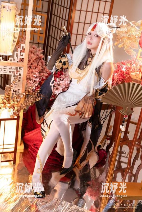 图片里的杨衣yangyi修女，果然不是那种传统的乖乖女！