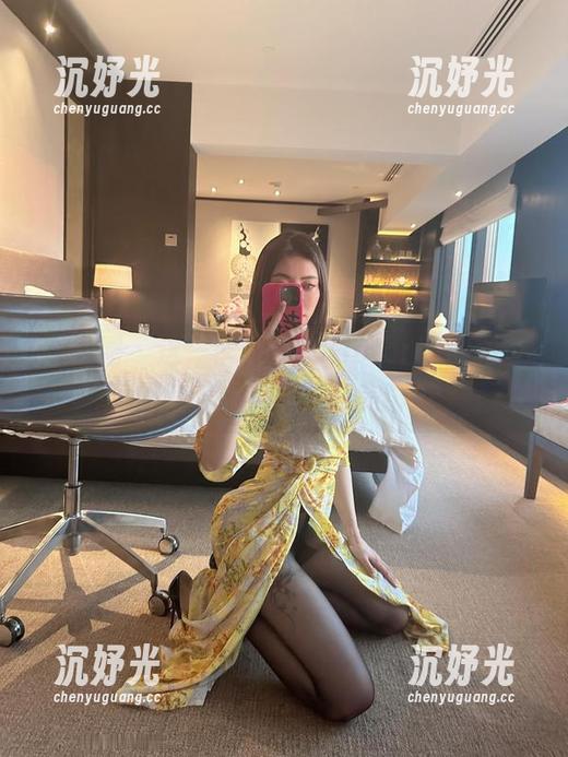 微密圈 - 这一季，果儿Victoria的图包里藏着让人疯狂的美脚！