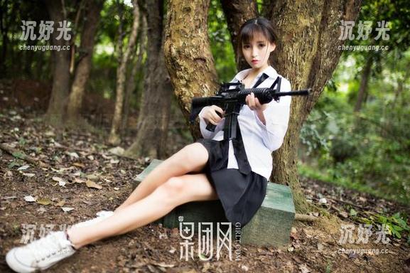 果团网 - 福利画像全在这里，陈雅漫把粉色玩得都快要变魔术了吧！你信不信？