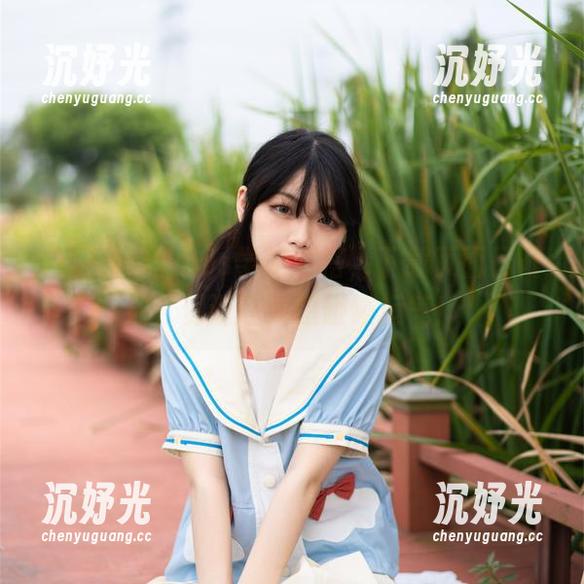 咱梨瑾瑾的cos学姐穿搭，下载页面已开放，保证让人想碰碰运气！