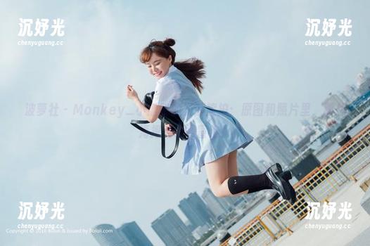 波萝社 - Monkey_小潘鼠的三亚旅拍：原图和照片里，那片海把我晒得冒泡！