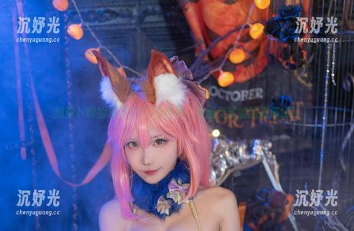 狐萝卜呦的海洋COS四重奏：看幽灵鲨的精彩演绎！