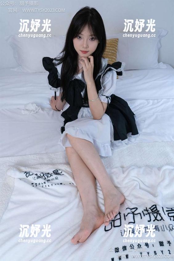 甜予摄影 - 靴子在璇璇身上的反套路，网盘中合集一览