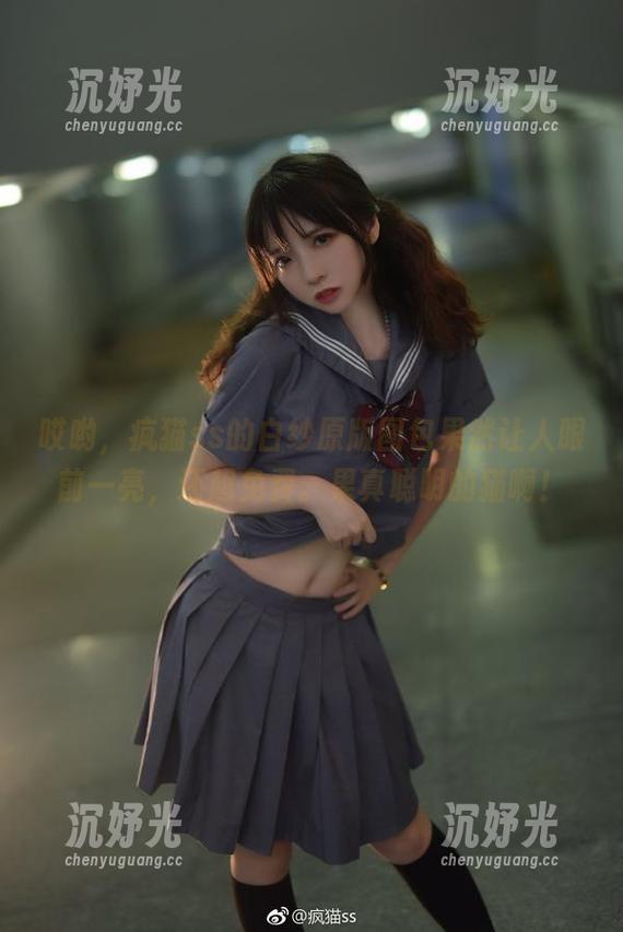 哎哟，疯猫ss的白纱原版图包果然让人眼前一亮，还超免费。果真聪明的猫啊！
