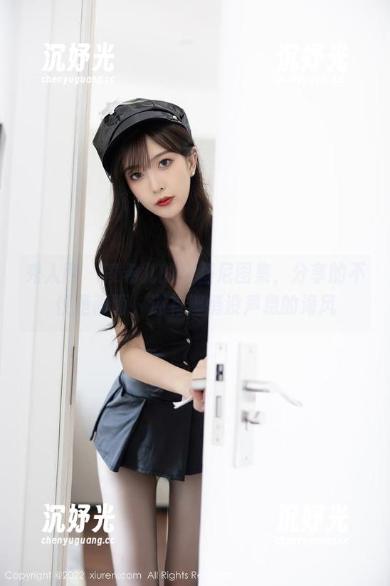 秀人网 - 凌希儿的比基尼图集，分享的不仅是画面，还有那悄没声息的海风