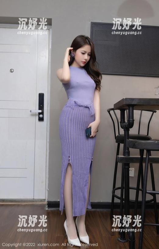 秀人网 - 圆圆酱校服在线，妆容的精致程度连老师都妒忌。