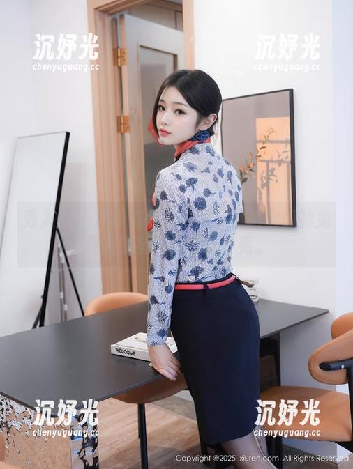 秀人网 - 尹甜甜与连衣裙：不怕咱们的免费图册会让你眼前一亮。