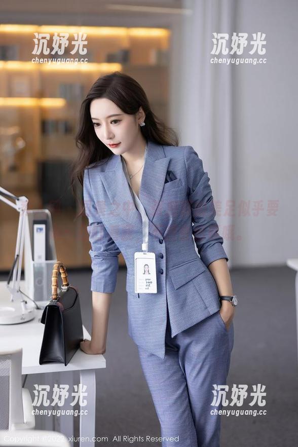 秀人网 - 图集之中，张庭蓉的美足似乎要说：别盯着我，不然会出事哦。