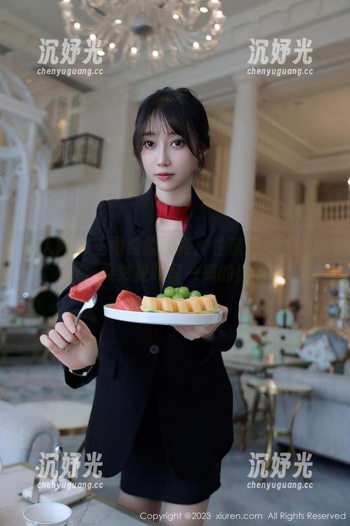秀人网 - 王雨纯的图库：性感兔女郎一开放，果然是眼前一亮的惊讶。