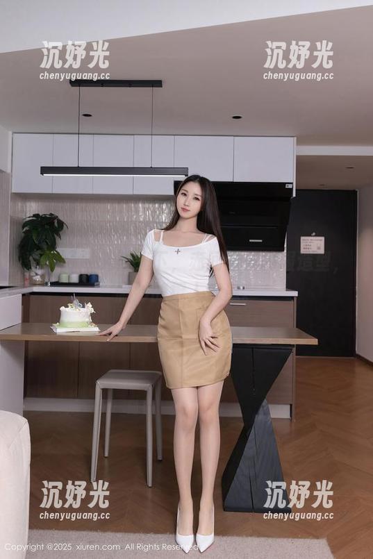秀人网 - 无圣光下，赤间菀枫校服造型，微妙的撩人气息。