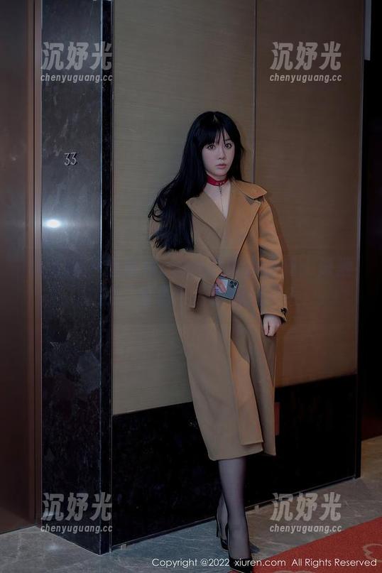 秀人网 - 赵惟依coco的泳衣合集：泳池边的“金鱼”，你见过吗？