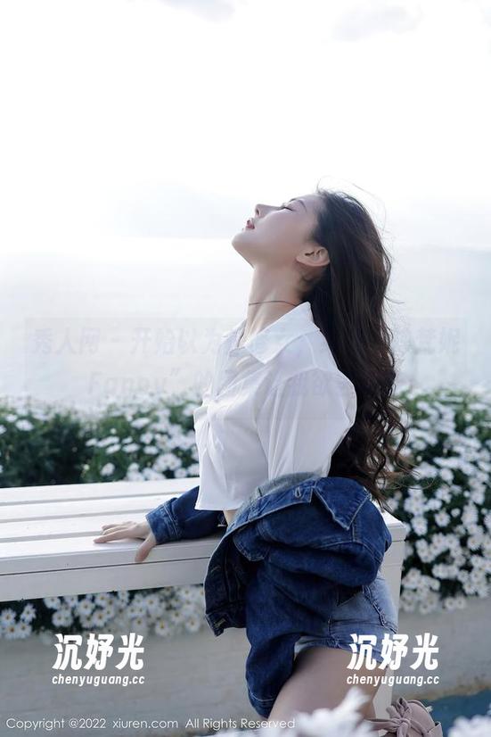 秀人网 - 开始以为是修女，结果“陈梵妮Fanny”的图集让我欲罢不能