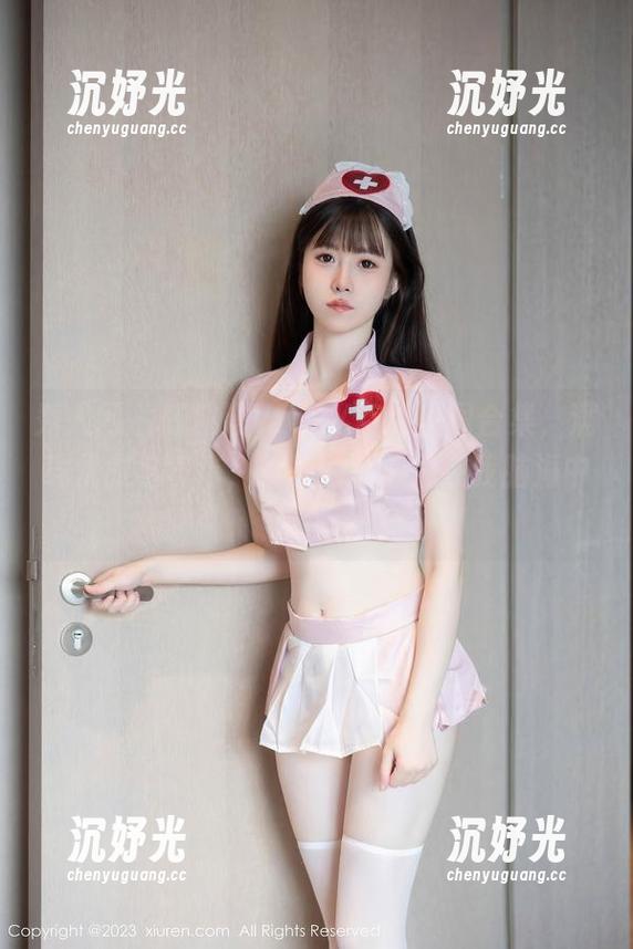 秀人网 - 陈雅漫VICKY空姐美图合集，满载优雅与气场，酸酸的小心思在我脑海中飘荡。