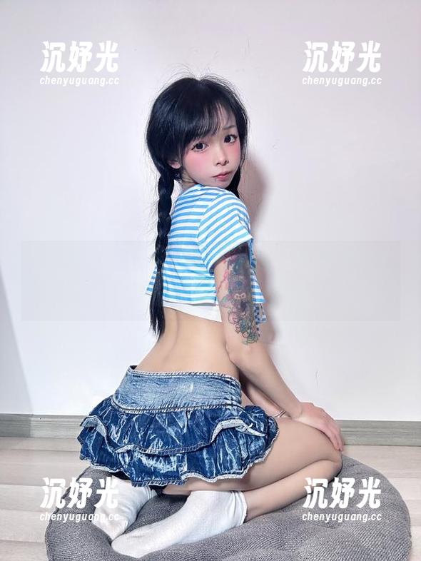 微密圈 - 聂傲娇发型总是变，但内衣的高清原图永远迷人！