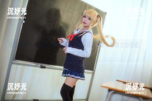 看到鬼畜瑶在不在w穿婚纱的照片，真是福利与想象力的碰撞，不得不赞叹！