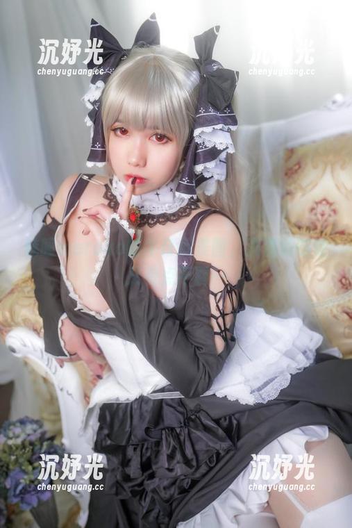 魅瞳meroko的牛仔裤美图，满满的时髦又有点不羁…