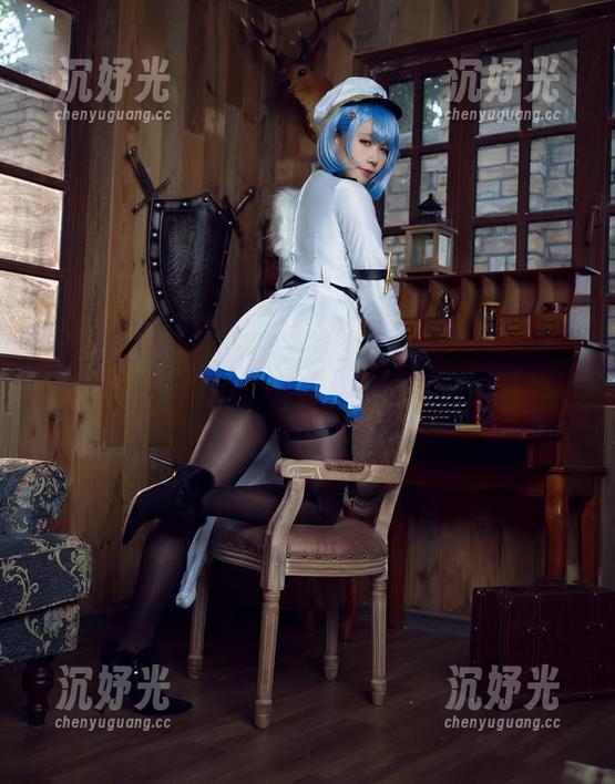 “麻花麻花酱的教室：有种想逃课的冲动”——写真图包